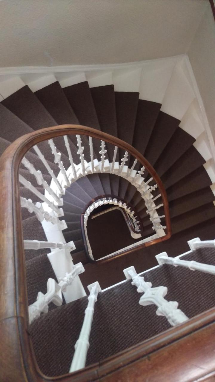 Edinburgh House Hotel Εξωτερικό φωτογραφία