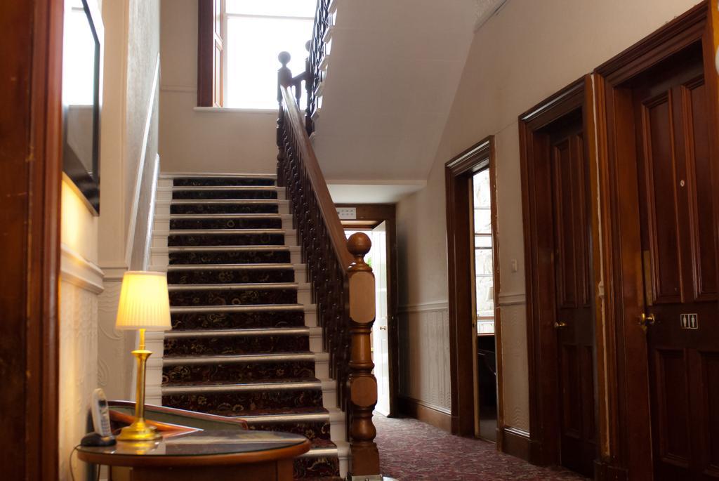 Edinburgh House Hotel Εξωτερικό φωτογραφία